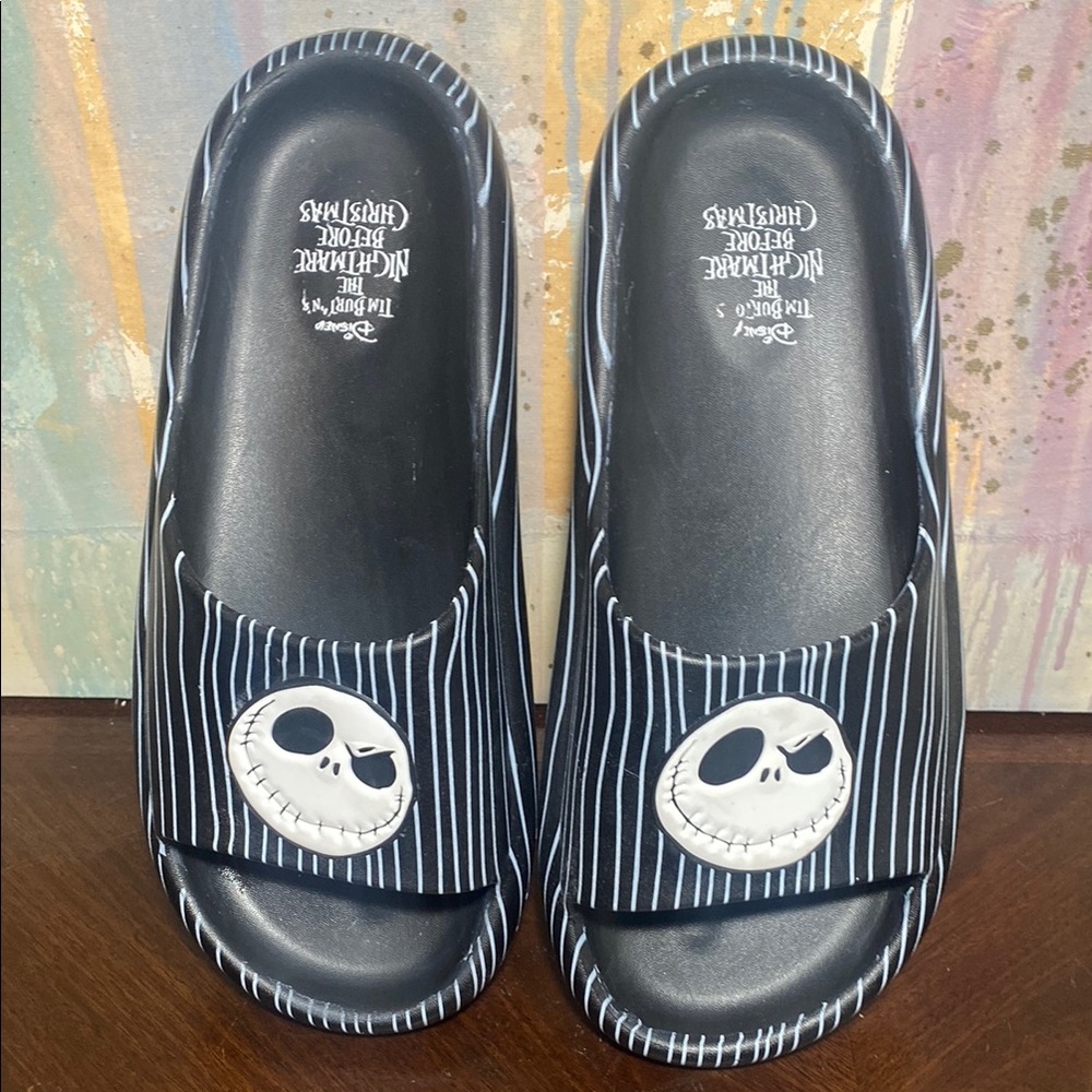 Nightmare before Christmas men’s Comfort Slide Sandals Black size 13